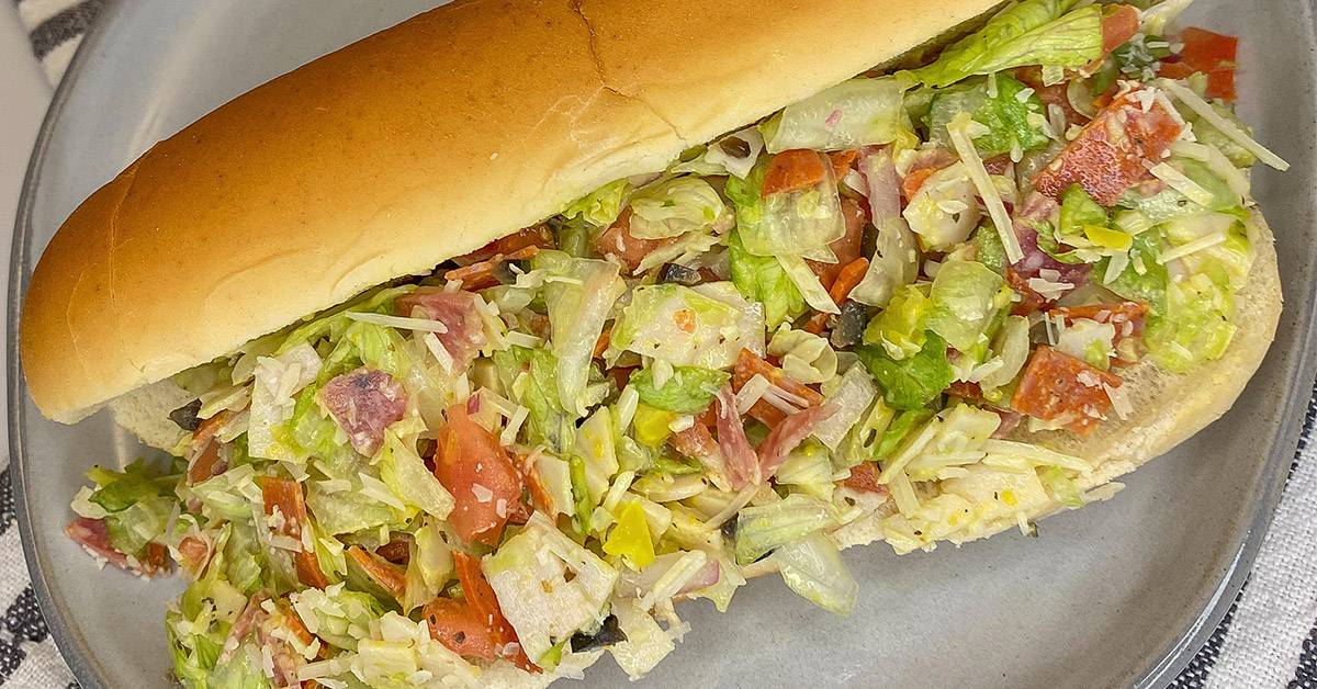 Italiaanse salade sub sandwich